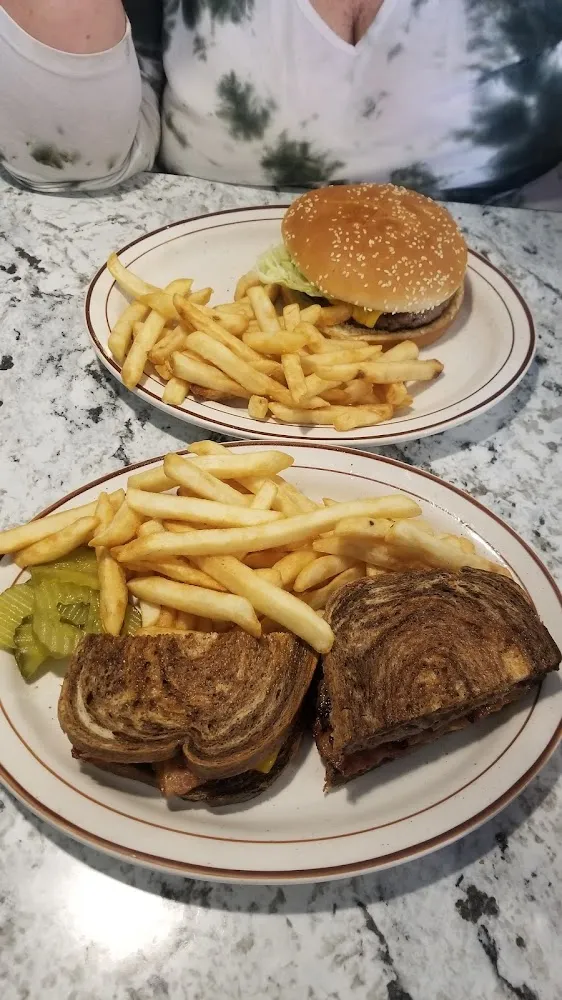 Half Pound Tipton Burger